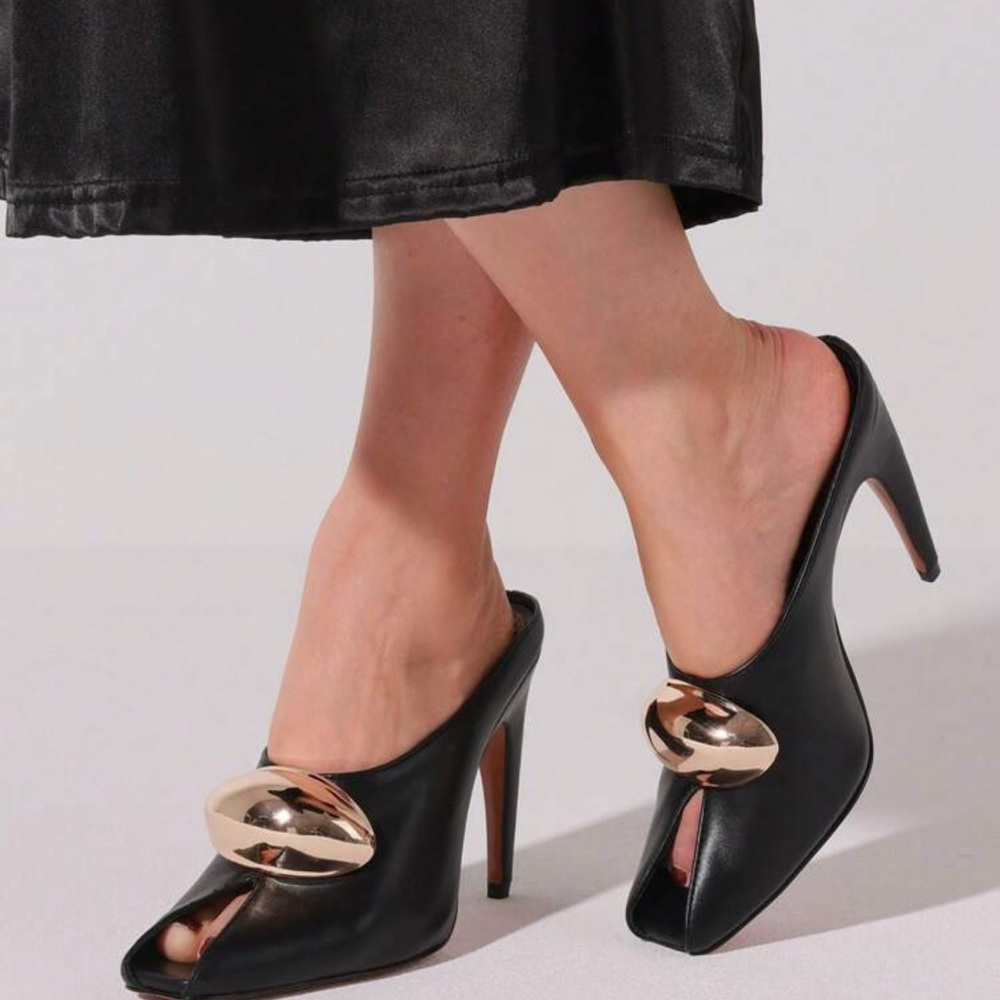 Elegant Black and Gold Women's Mules
